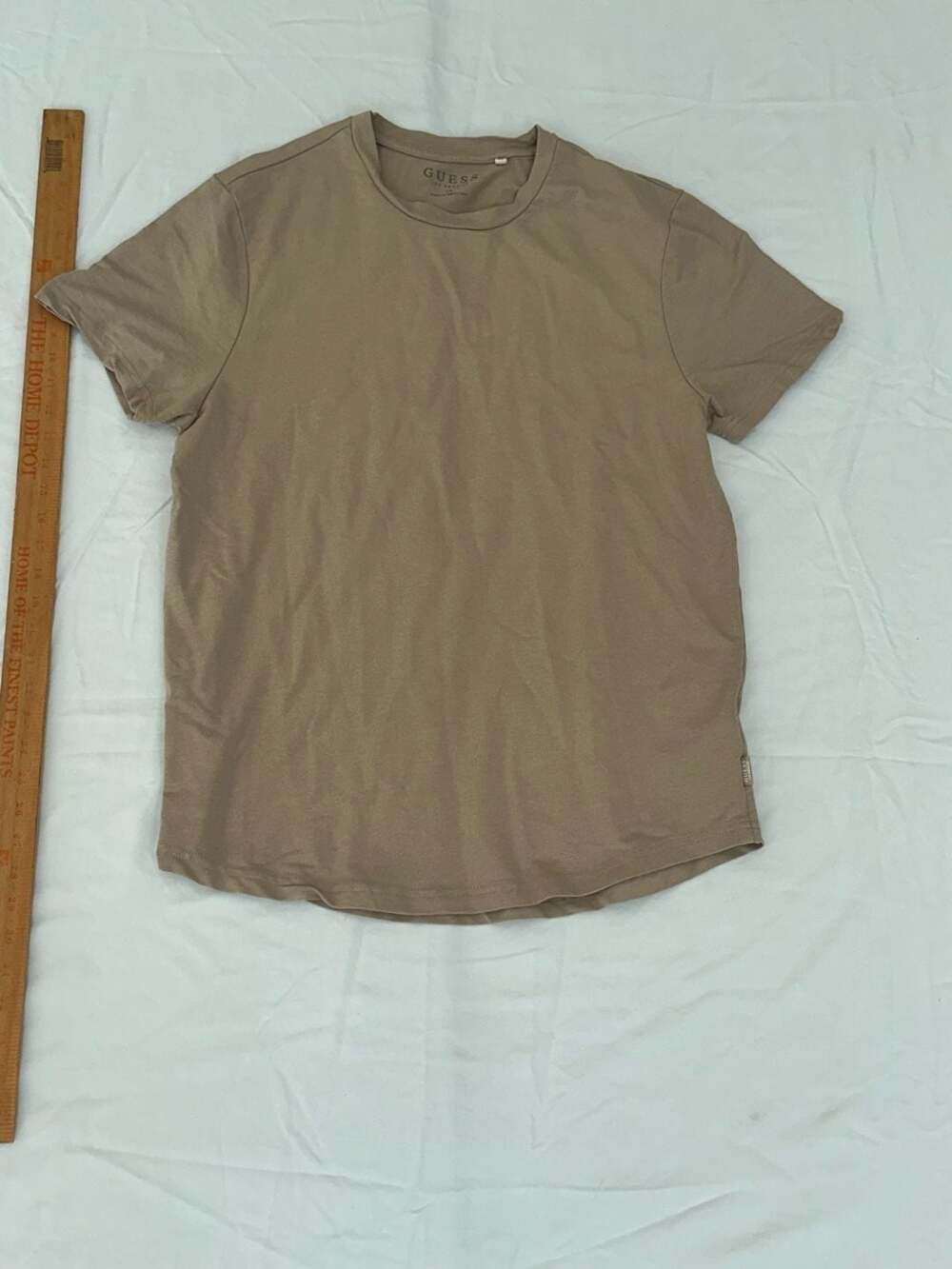 Guess Los Angeles T-Shirt Size L Brown Crew Neck